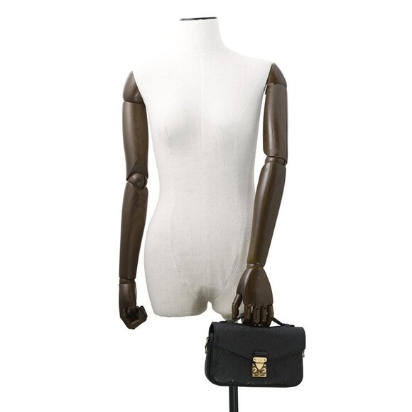 LOUIS VUITTON Pochette Metis EW Monogram Empreinte Leather Noir M46595 - Picture 4 of 13